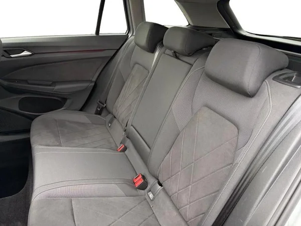 VOLKSWAGEN Golf Variant VIII Dsl (2023) — foto 5 van 28