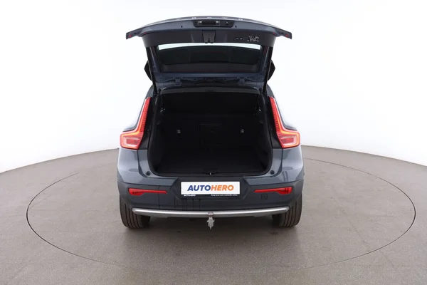 Volvo XC40 (2021) — foto 7 van 16