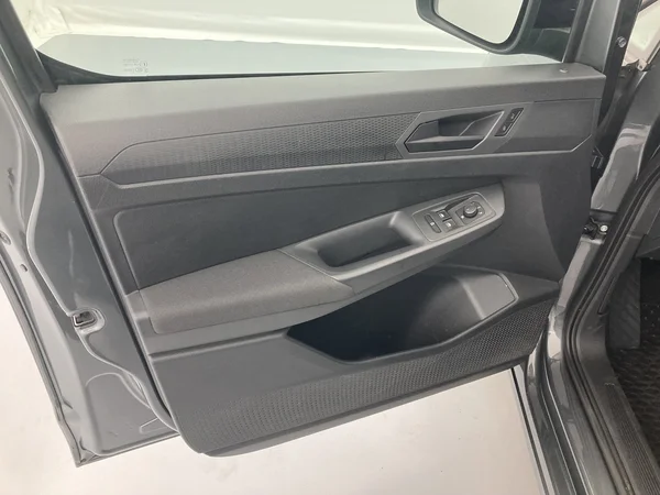 VOLKSWAGEN Caddy (2024) — foto 15 van 36