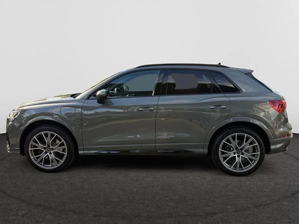 AUDI Q3 PHEV (2024) — foto 12 van 21