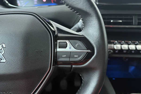 Peugeot 3008 (2021) — foto 7 van 17