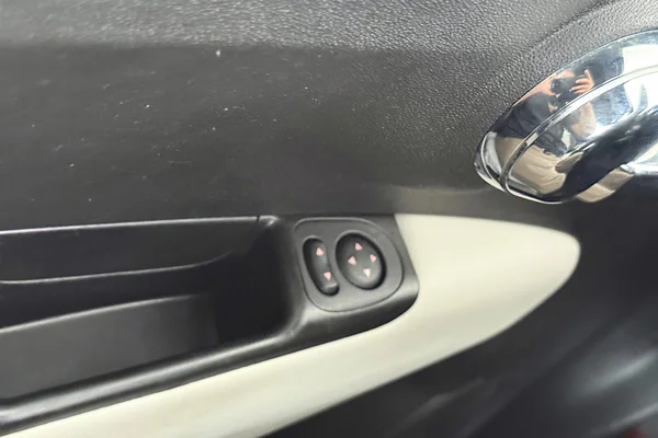 Fiat 500c (2021) — foto 3 van 27