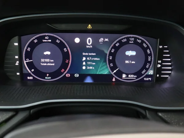 SKODA Octavia Combi (2024) — foto 5 van 19