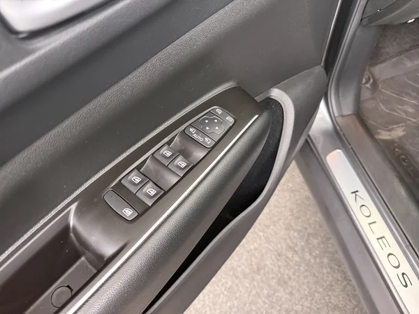 RENAULT Koleos (2022) — foto 16 van 25