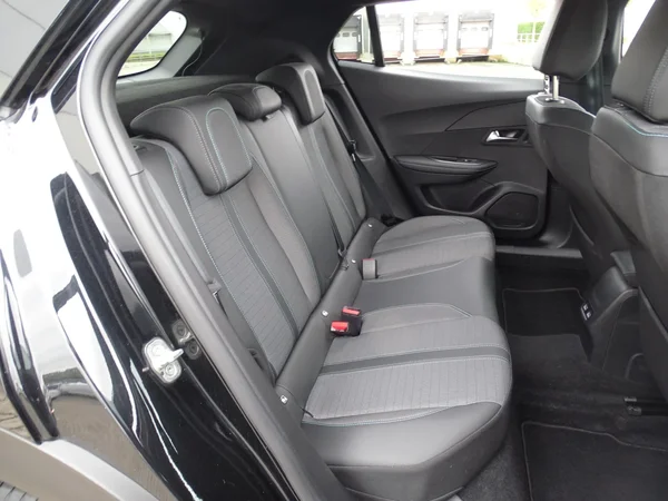 Peugeot 2008 (2023) — foto 7 van 27