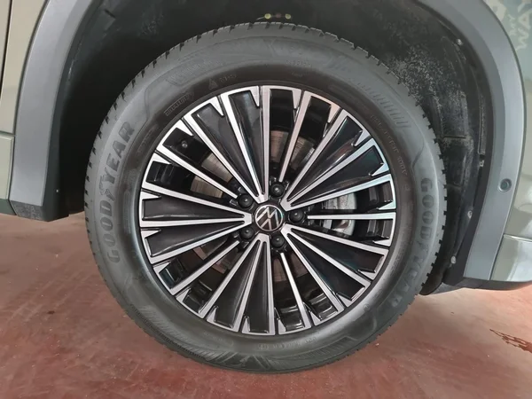 VOLKSWAGEN Tayron (2025) — foto 17 van 24