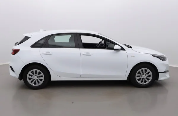 Kia Ceed (2023) — foto 15 van 18