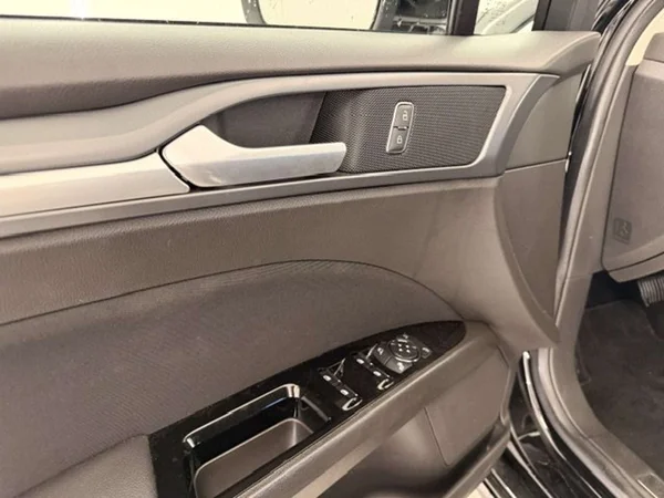 Ford Mondeo (2019) — foto 3 van 18