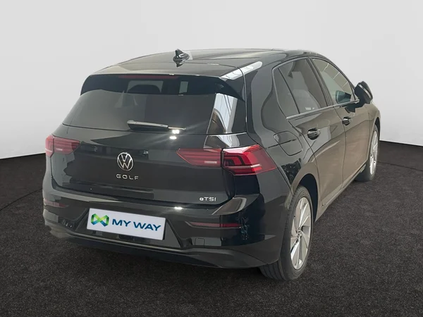 VOLKSWAGEN Golf VIII (2025) — foto 8 van 15