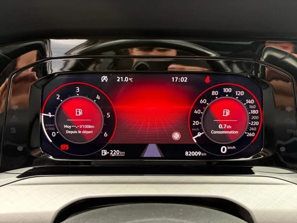 VOLKSWAGEN Golf Variant VIII Dsl (2023) — foto 9 van 28