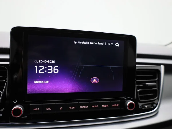 Kia Rio (2023) — foto 6 van 38