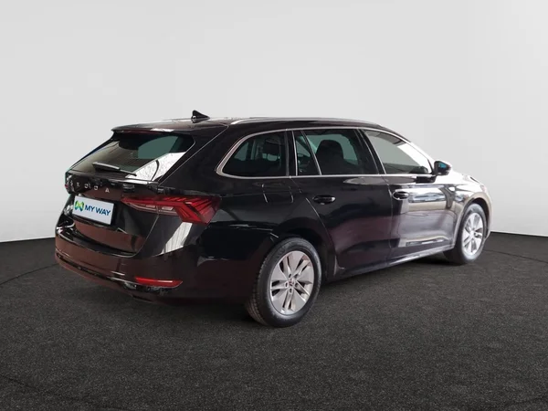 SKODA Octavia Combi Dsl (2024) — foto 19 van 23