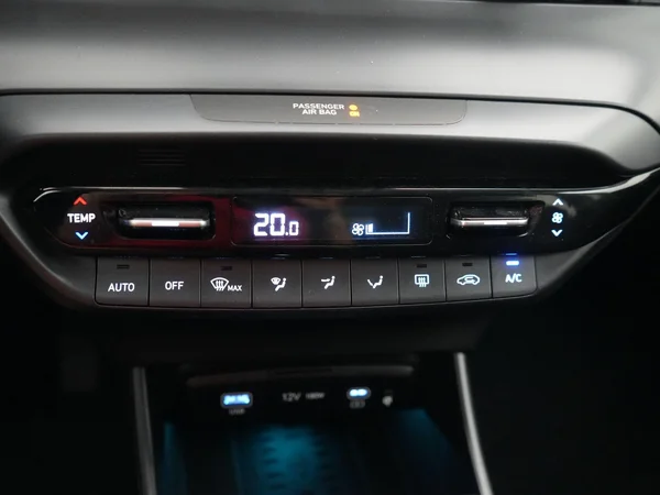 Hyundai i20 (2024) — foto 8 van 19