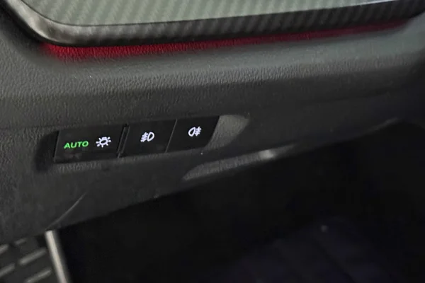 Skoda Octavia SW RS PHEV (2021) — foto 4 van 28