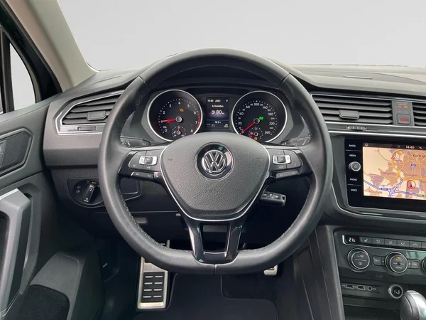 VOLKSWAGEN Tiguan (2019) — foto 22 van 22