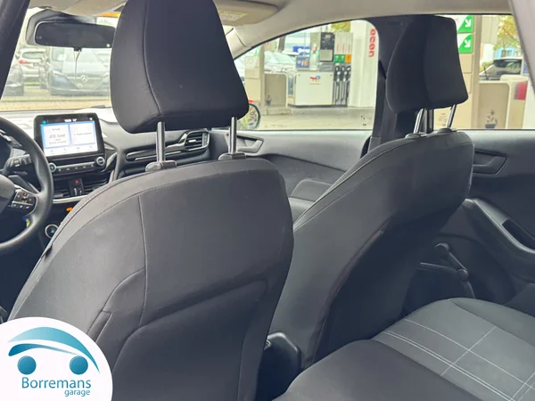 Ford Fiesta (2021) — foto 2 van 16