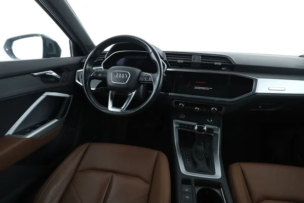 Audi Q3 (2021) — foto 4 van 16