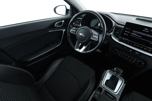 Kia cee'd (2020) — foto 4 van 16