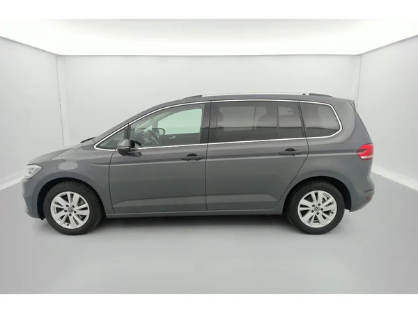 VOLKSWAGEN Touran (2020) — foto 34 van 36