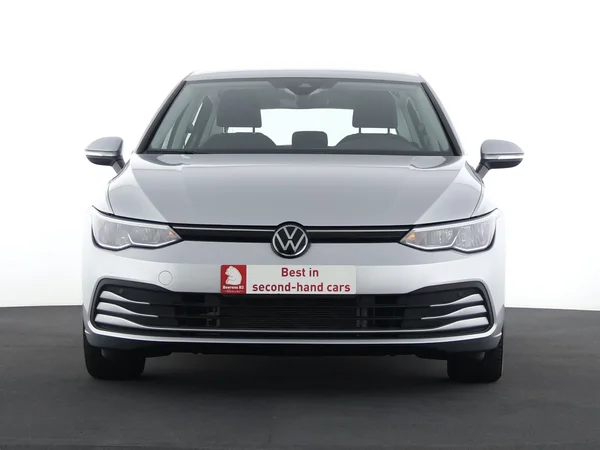 VOLKSWAGEN Golf (2024) — foto 26 van 28