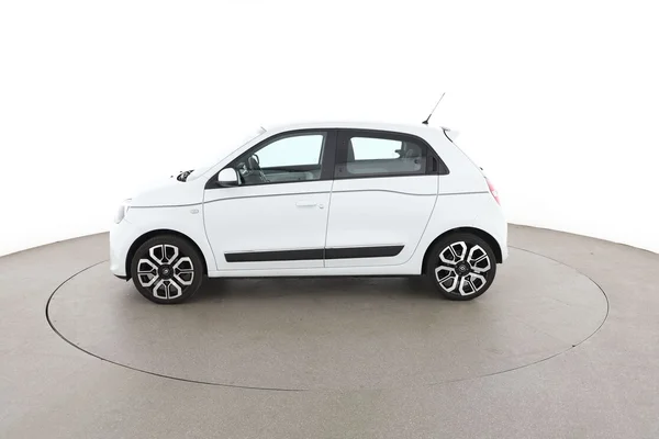 Renault Twingo (2017) — foto 9 van 16