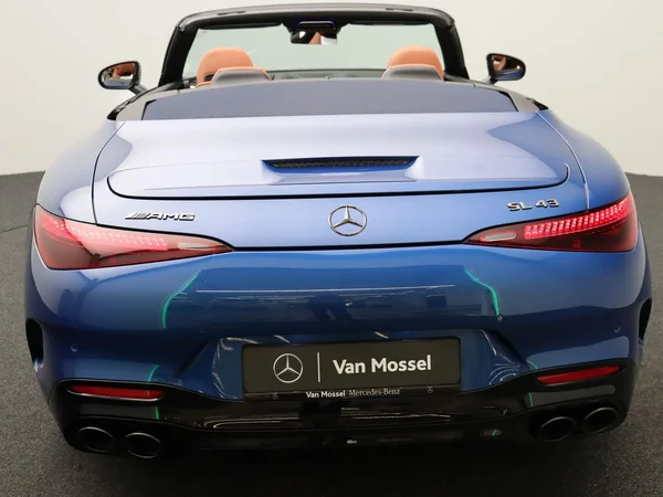 Mercedes-Benz SL (2025) — foto 17 van 34