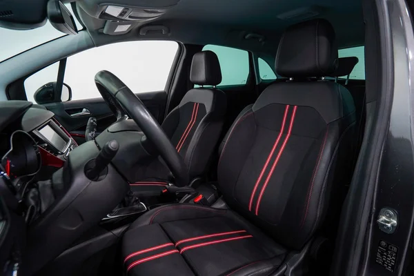 Opel Crossland (2022) — foto 4 van 97