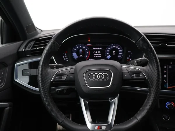 Audi Q3 (2020) — foto 17 van 25