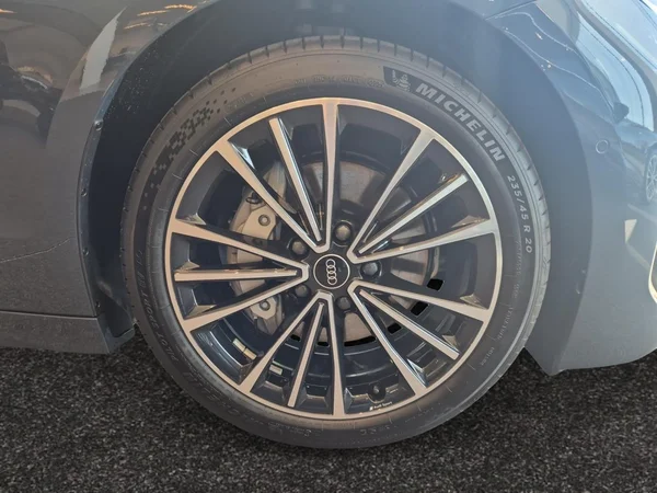 AUDI A6 SW e-tron (2026) — foto 13 van 16