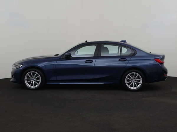BMW 320 (2021) — foto 12 van 34