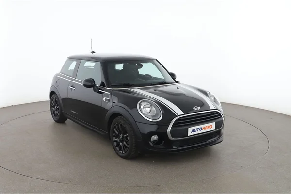 MINI Mini (2018) — foto 14 van 16