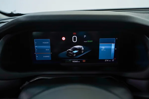 Jeep E-Avenger (2024) — foto 6 van 74