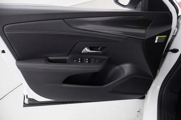 Opel Mokka (2022) — foto 8 van 49
