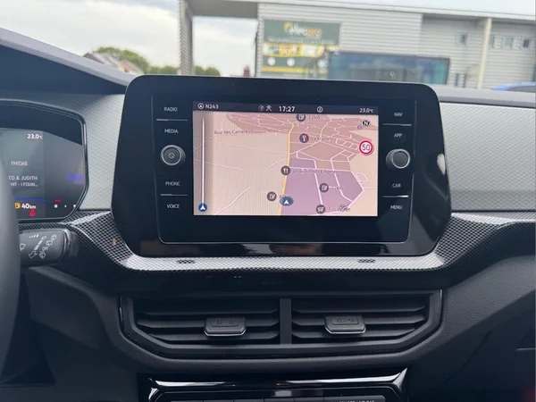 VOLKSWAGEN T-Cross (2025) — foto 12 van 14