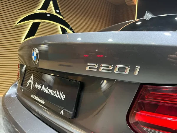 Bmw 220 (2021) — foto 17 van 21