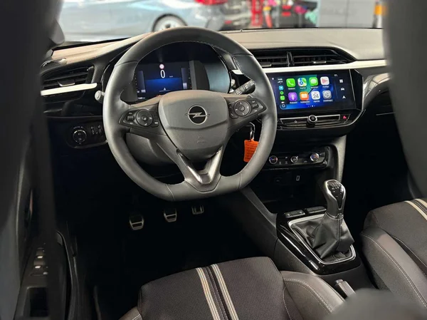 Opel Corsa (2024) — foto 16 van 17