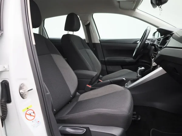 Volkswagen Polo (2023) — foto 28 van 38