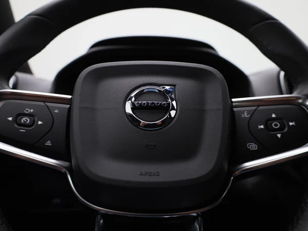 Volvo EX40 (2023) — foto 18 van 39