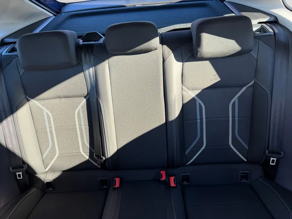 VOLKSWAGEN Taigo (2023) — foto 10 van 19