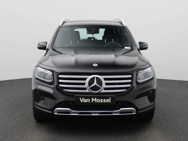 Mercedes-Benz GLB (2025) — foto 23 van 50