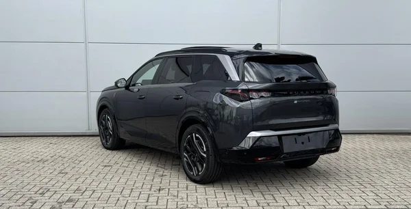 Peugeot e-5008 (2026) — foto 22 van 27
