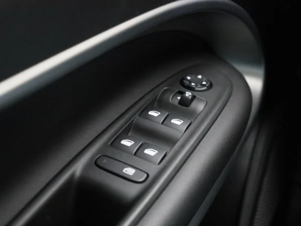 Jeep Avenger (2024) — foto 29 van 42