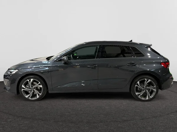 AUDI A3 Sportback PHEV (2025) — foto 9 van 16