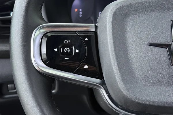 POLESTAR Polestar 2 (2023) — foto 5 van 21
