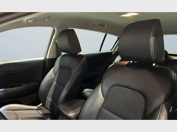 Kia SPORTAGE (2021) — foto 29 van 29