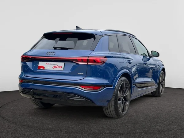 AUDI Q6 e-tron (2026) — foto 12 van 21