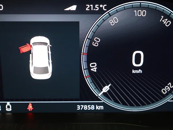 SKODA Superb Combi (2024) — foto 8 van 24
