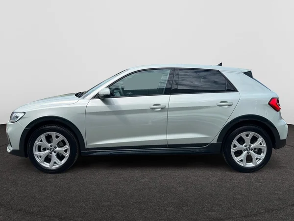 AUDI A1 Allstreet (2025) — foto 12 van 24