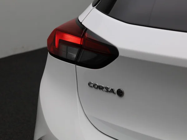 Opel Corsa-e (2022) — foto 30 van 39