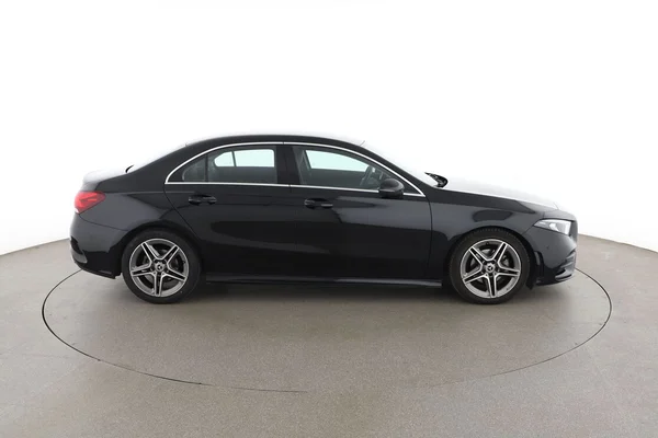 Mercedes-Benz A-Klasse (2021) — foto 13 van 16